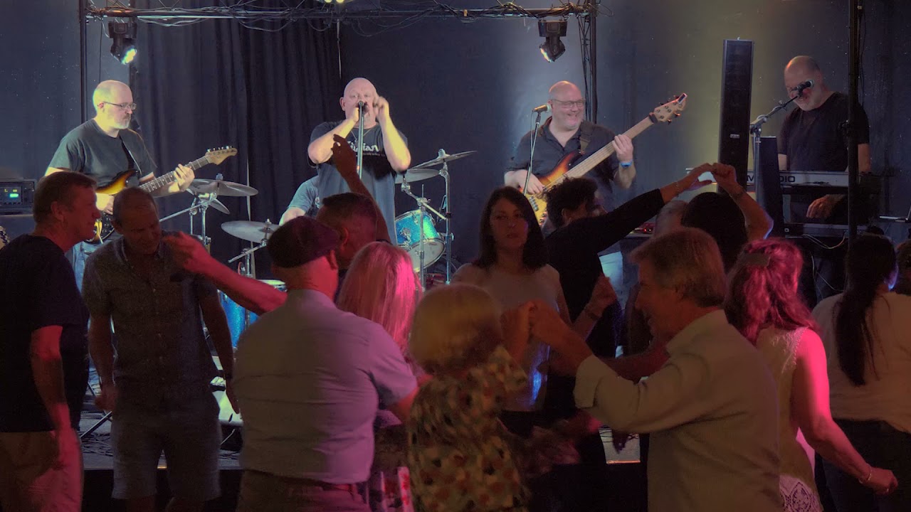 Don't Stop Believin' -  Earl Haig Club, Cardiff - Sep 2021