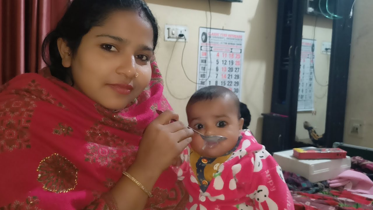 Vamika ko kheer khila di 😍😋😋