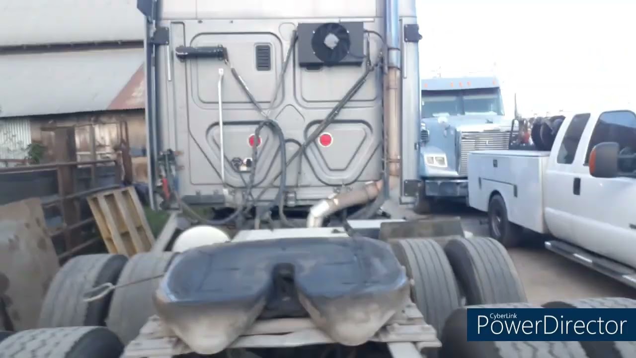 Cascadia, problema eléctrico con las luces del camión (se quedan prendidas) (1/2)