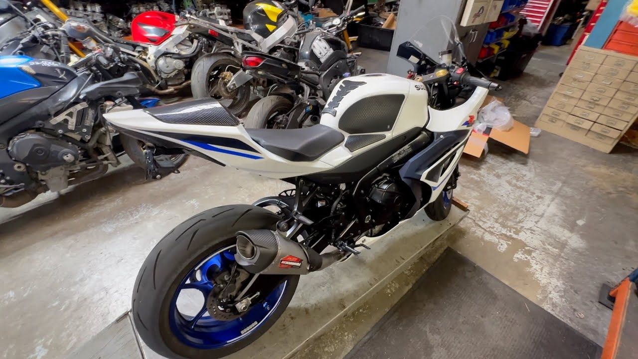 Installing my new full system exhaust SUPER LOUD!!!