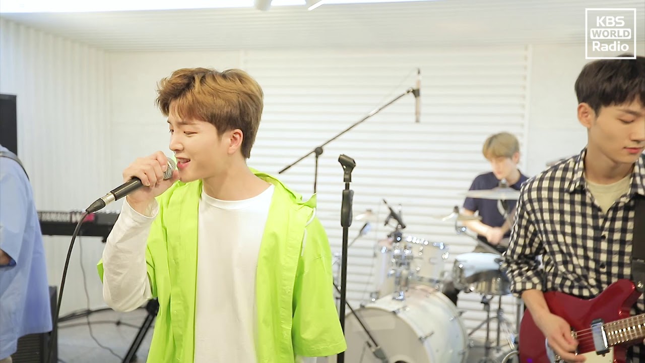 [W24] 'Under The Tree' (KBS World Radio Practice Room)
