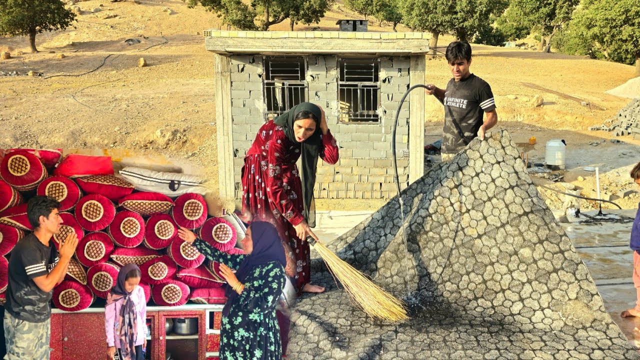 🏡😭 Before the Bulldozer Arrived, They Gave Mohammad an Unexpected Gift! ❤️