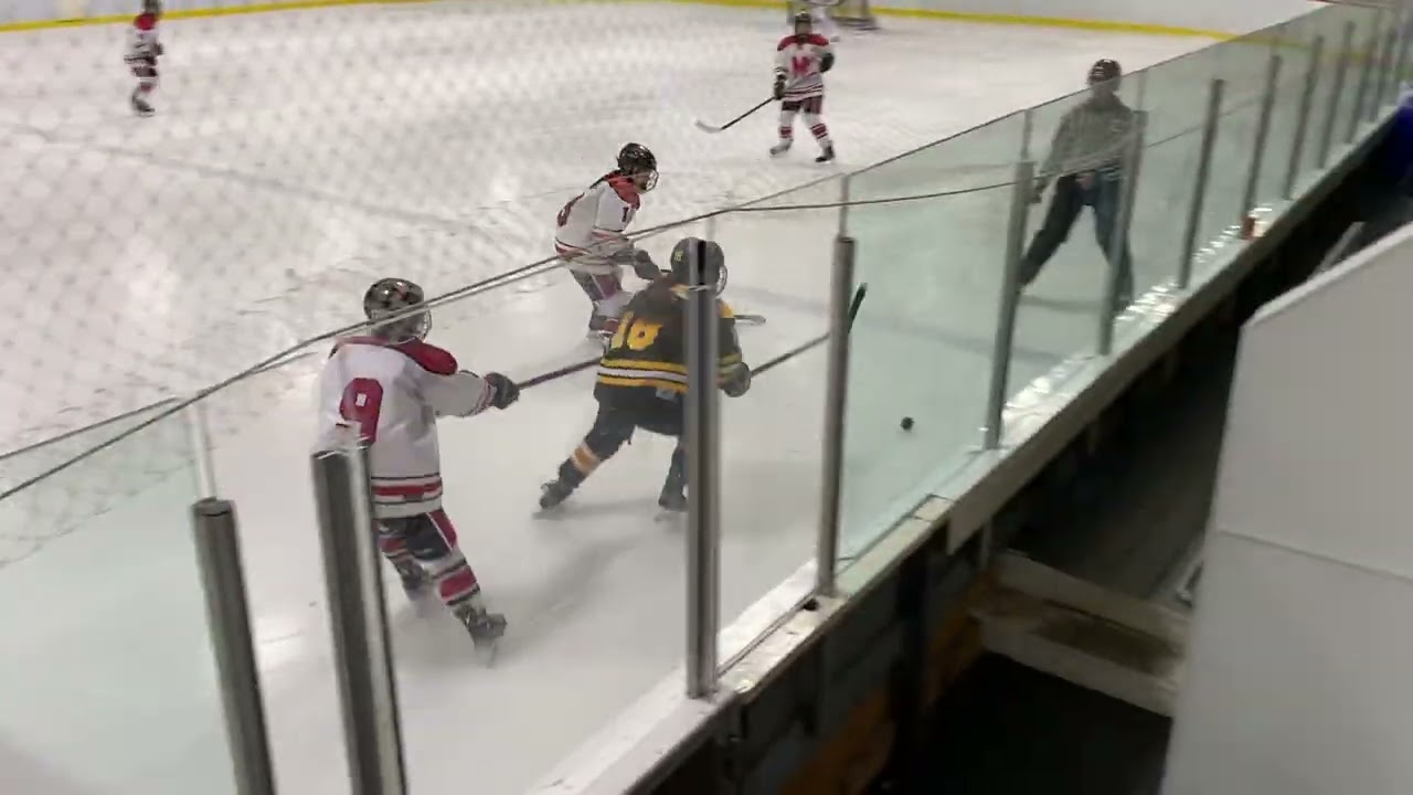 FHS vs StMacs game 3 periods 1+2 