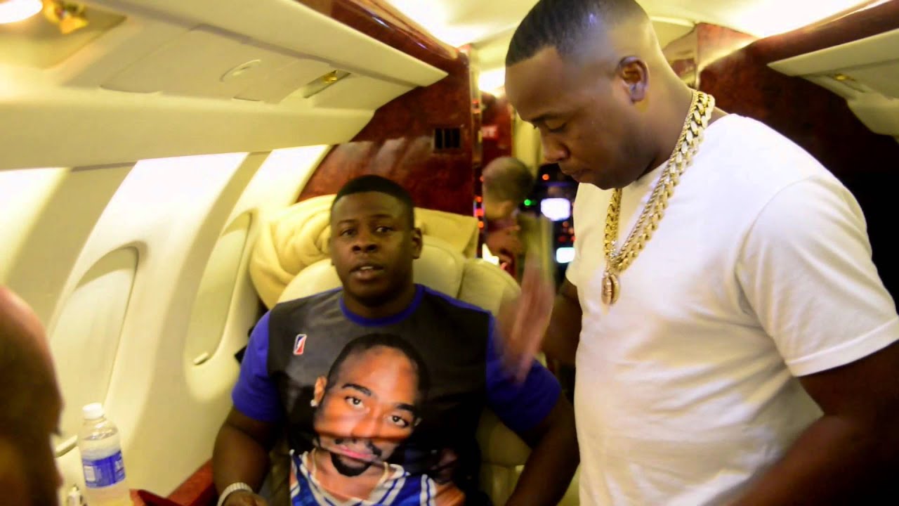 CMG Welcomes Blac Youngsta, Signs Contract On Private Jet