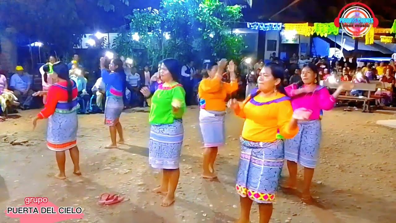 GRUPO PUERTA DEL CIELO .(de  Tingo María )