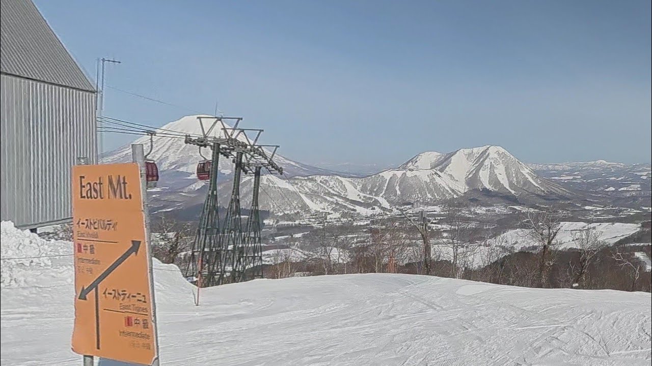 East Mt.에서 Mt. Isola로 스키타고 넘어가는 중에