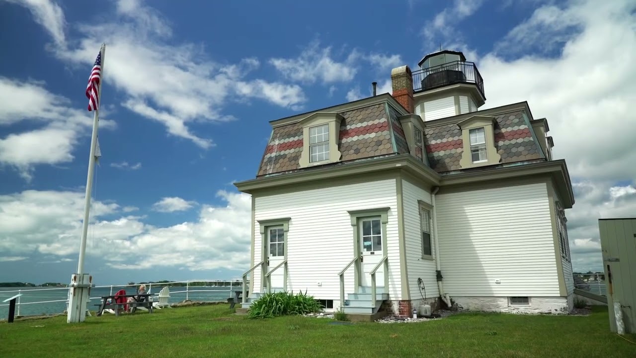 Rose Island Lighthouse | Newport, Rhode Island