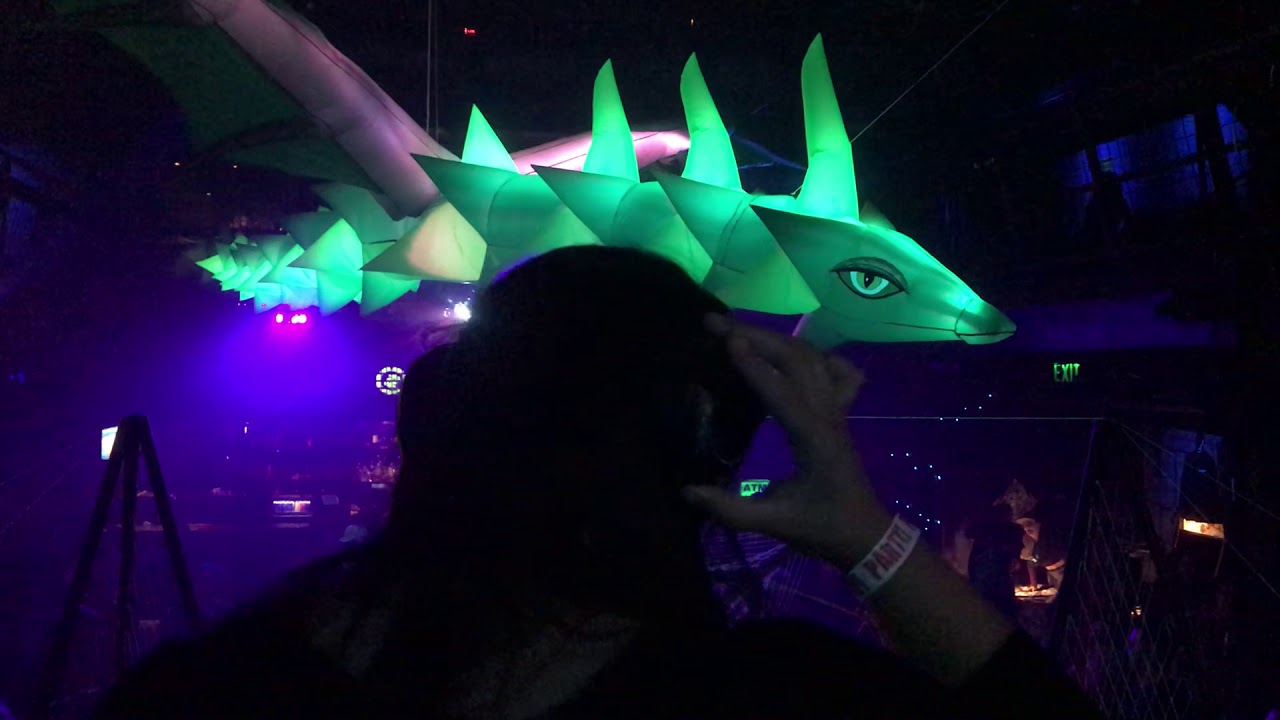 Khromata DJing in San Francisco playing Ritmo and Lifeforms - Orchid on Iboga Records