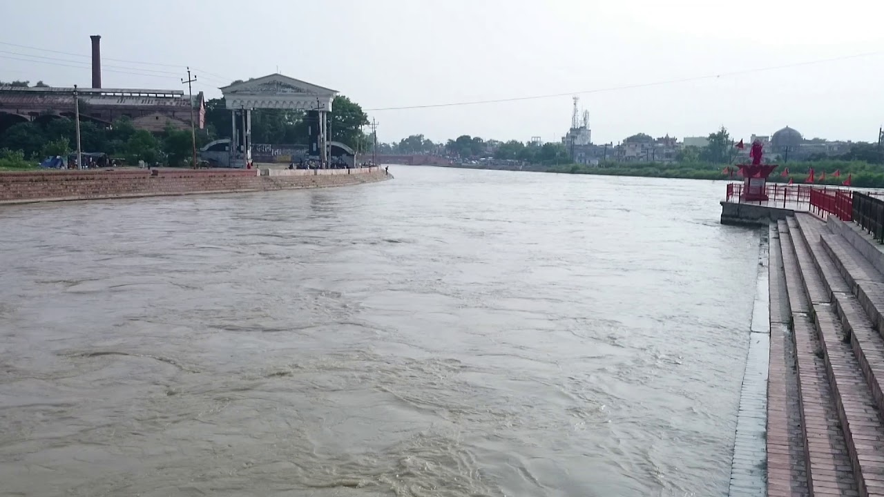 Ganga Canal in Roorkee in Uttarakhand