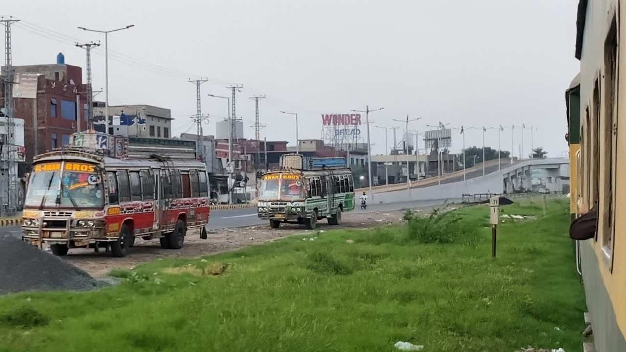 Early Morning Travel of Badar Express Faisalabad to Safdarabad | Pakistan Railway
