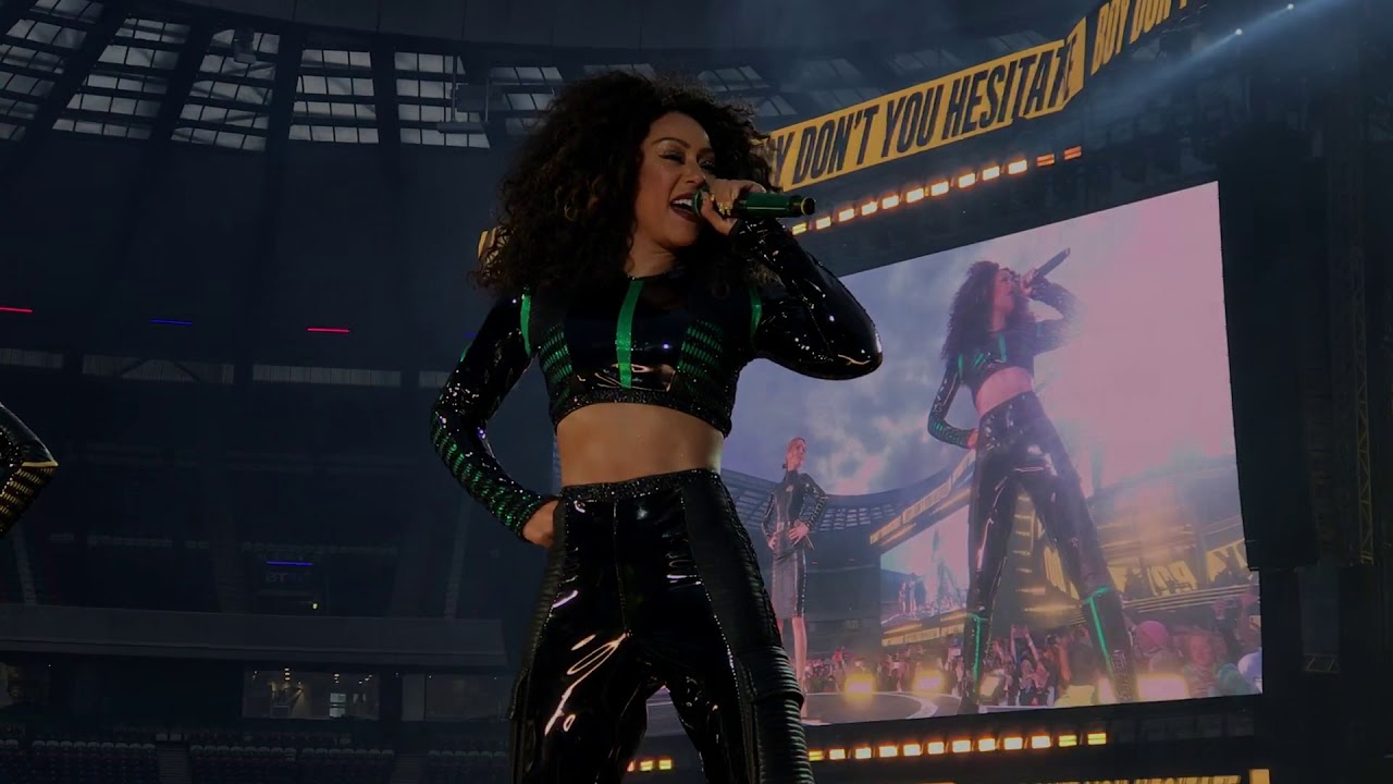 Holler/Sound Off (Live) - Spice World 2019 - Edinburgh Murrayfield Stadium June 8th