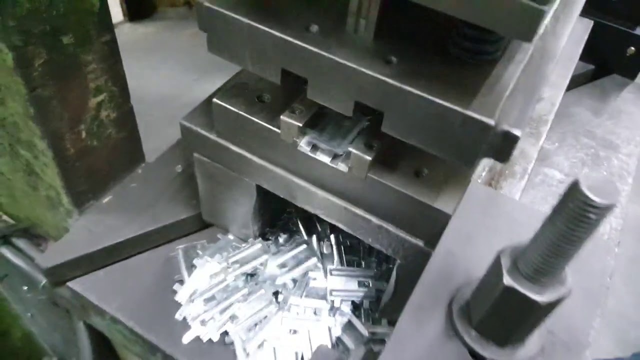 Mechanical feeder