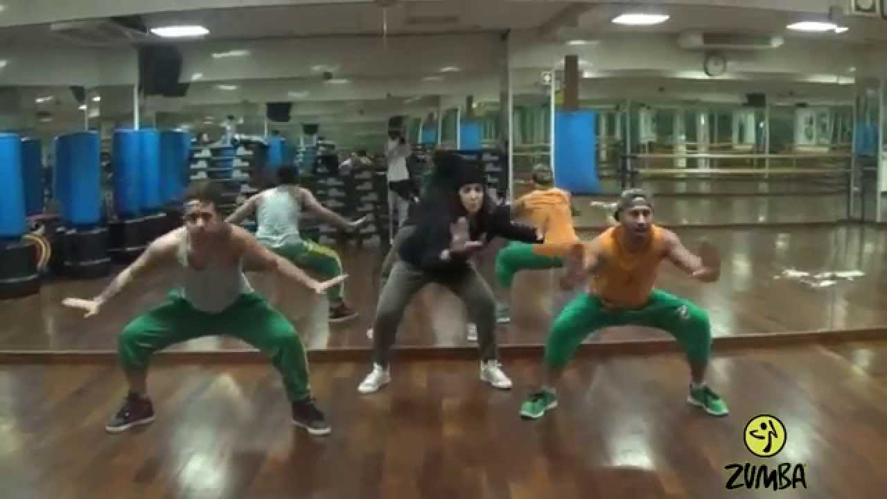 PASITO A PASO | Cumbia Pop | Andrea Stella | ZUMBA Dance Fitness