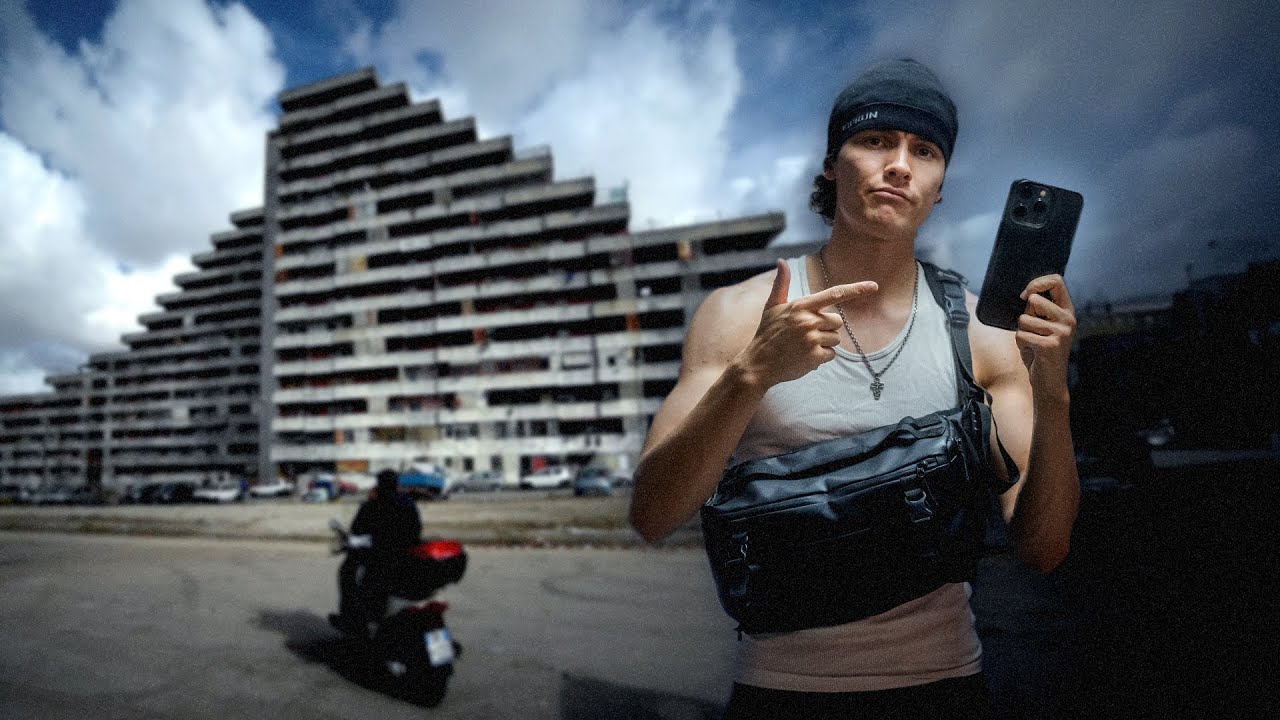 this is how TRIKKO Creates VIRAL Content in Scampia🇮🇹
