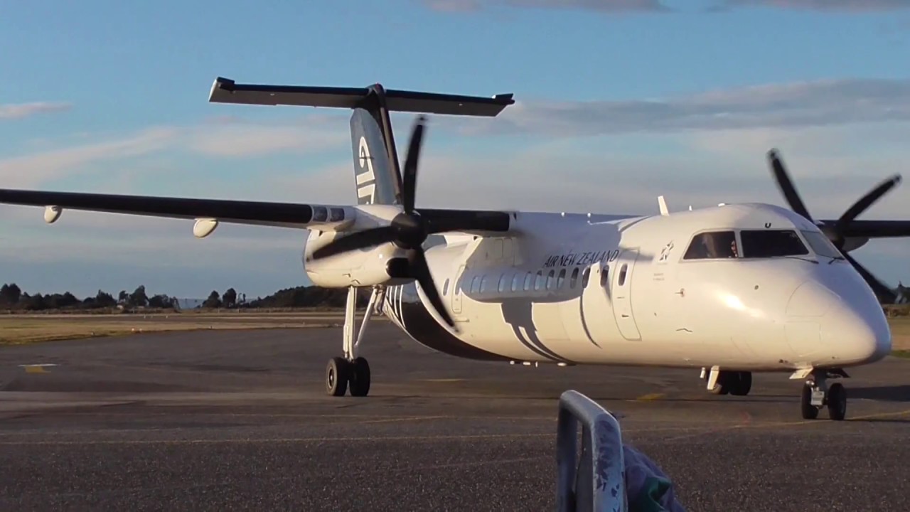 CLOSE-UP | Q300 | Hokitika Airport | Landing