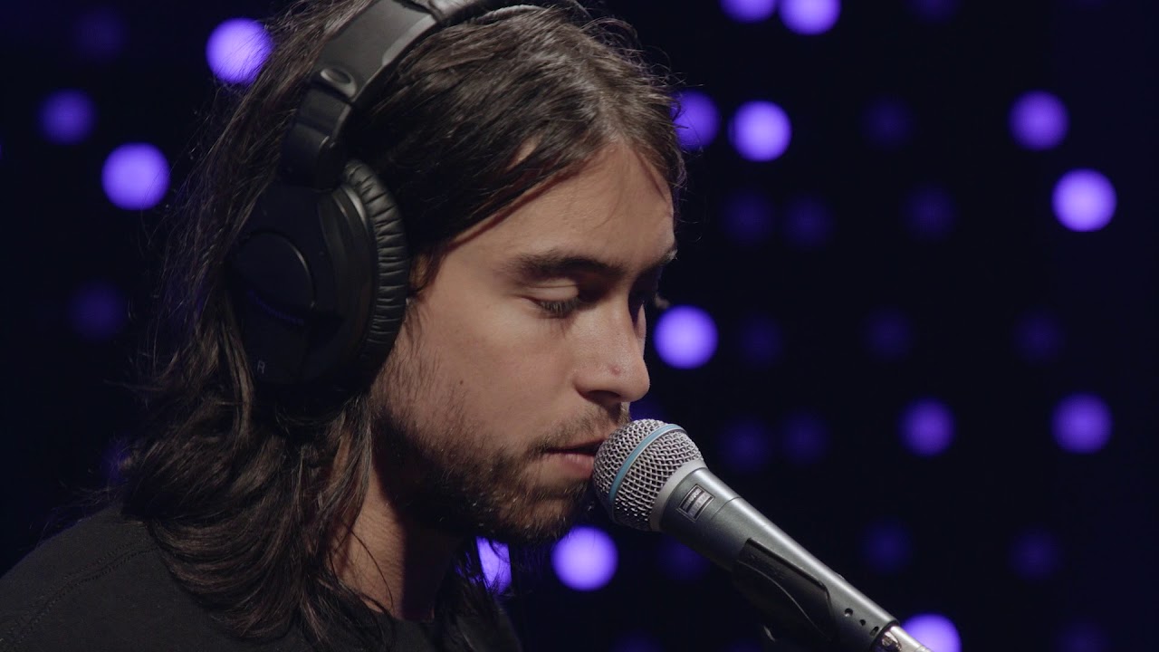 (Sandy) Alex G - Bobby (Live on KEXP)