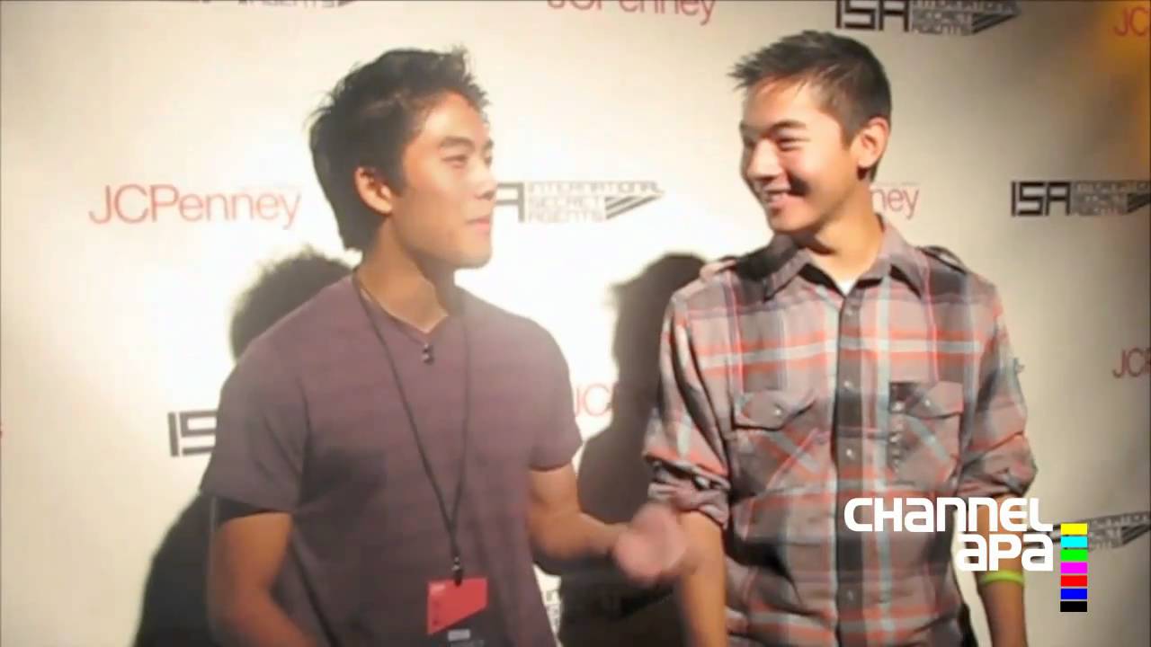 Ryan Higa & Kevin Wu backstage at 2010 ISA NY