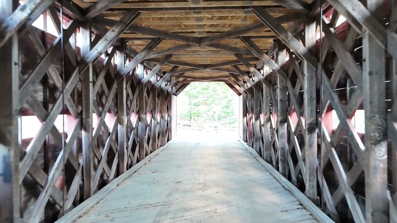 Pont couvert de Saint-Placide-de-Charlevoix