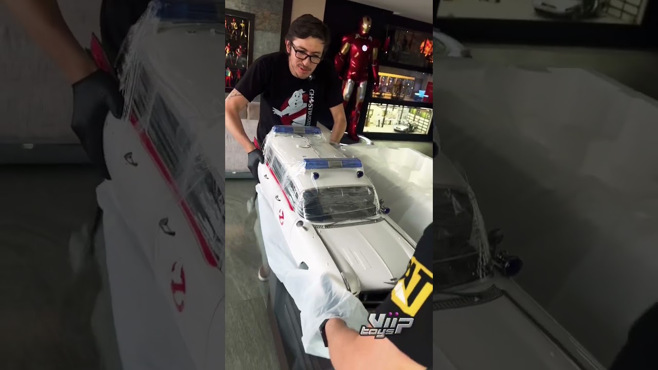 Ecto 1, Ghostbusters Vehicle, 1959 Cadillac 116cm - Blitzway, 1:6 