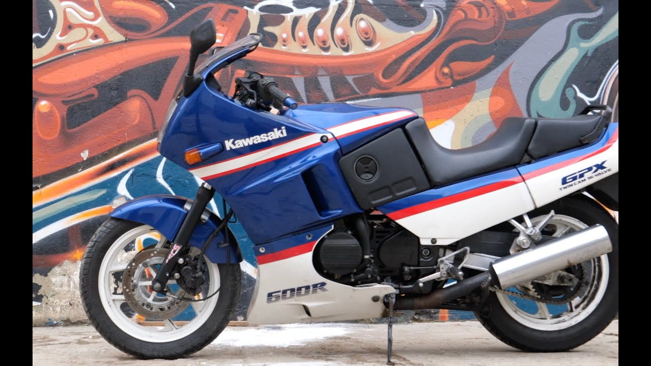 Kawasaki GPX 600 R walk around engine start up