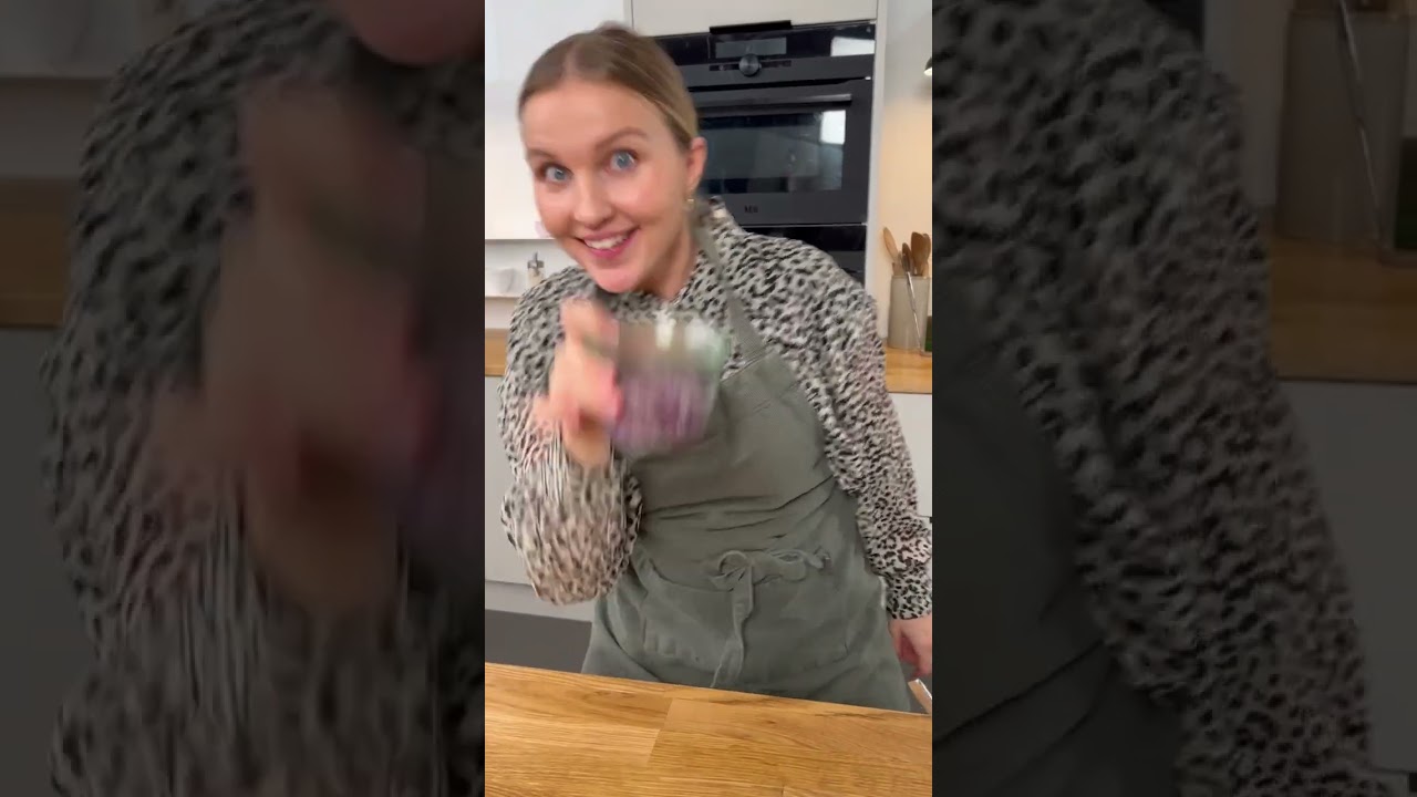 2 slags chiagr&oslash;d - Nem morgenmad - Opskrift fra nemlig.com -  #opskrift #recipe #chia