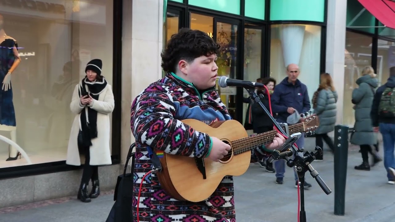Roe Byrne For The First Time by the Script live Cover from Grafton Street Dublin