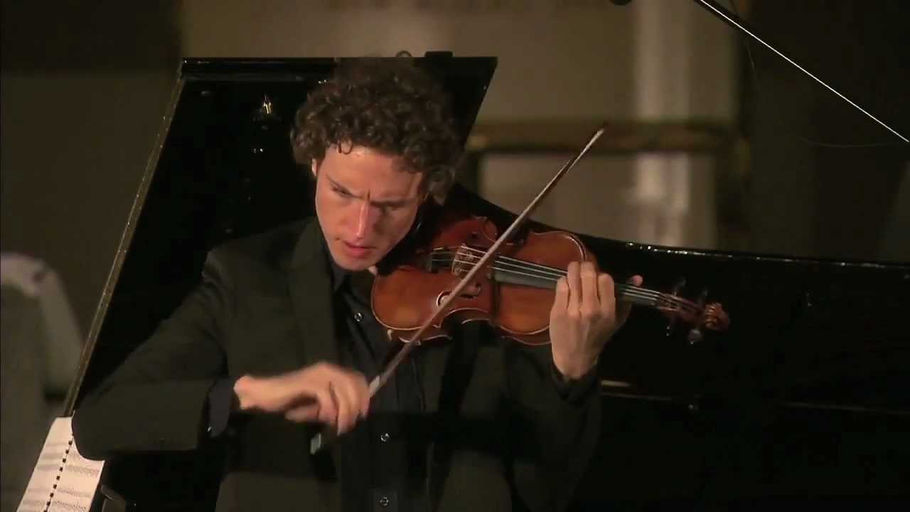 Tim Fain plays Philip Glass' 