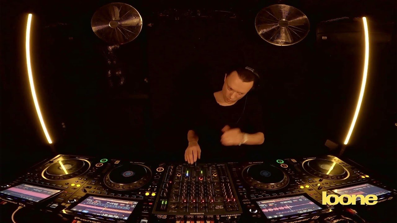 LOONE LIVE x VESELKA w/ RUSLAN MAYS
