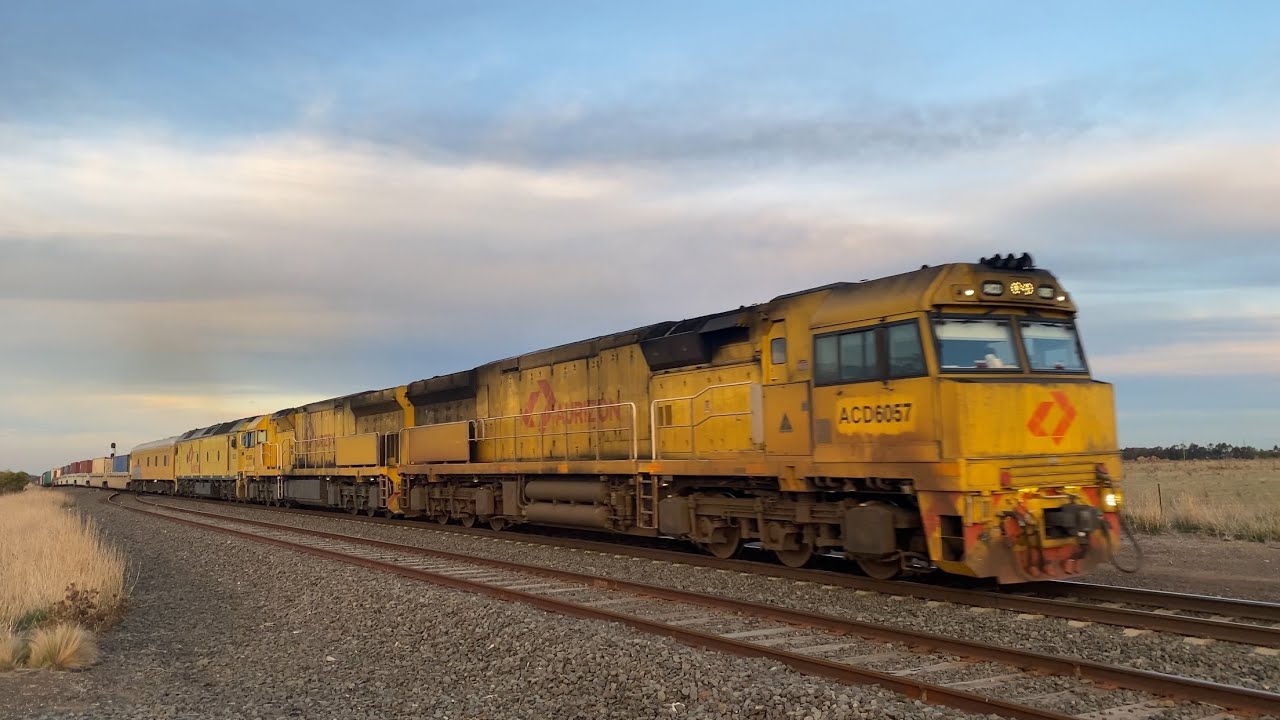5MP1 Aurizon Intermodal with ACD6057 ACD6054 G533 and CrewCar at Gheringhap heading west 5/6/2025