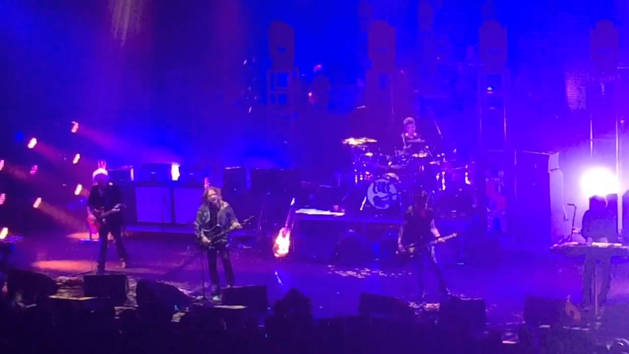 The Cure Birdmad Girl, Hammersmith 21 Dec 14