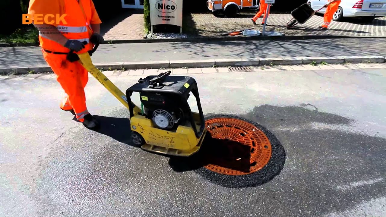 Einbau Schachtabdeckung ACO Multitop Bituplan - Ausbau mit Fräskrone