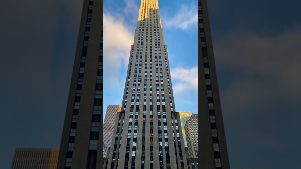Rockefeller Center is must see places in NYC.Rockefeller Center NYC skyscrapers.New York City.