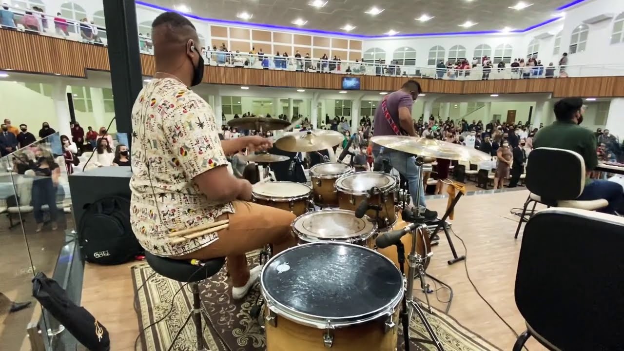 Denis Cruz  Hino da Vitória  Cassiane (Drum cover)