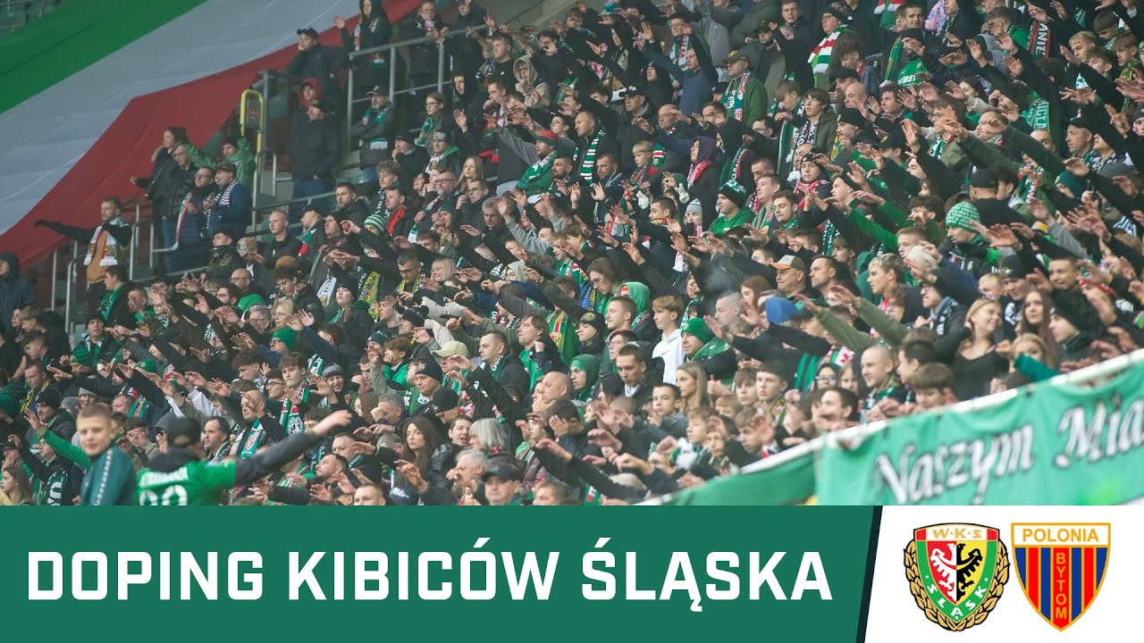 KIBICE: Doping kibic&oacute;w Śląska w meczu z Polonią Bytom