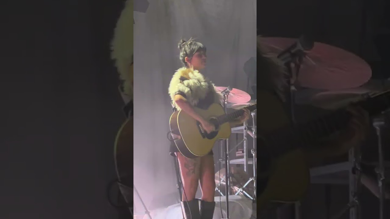 beabadoobee - beaches live in Berlin