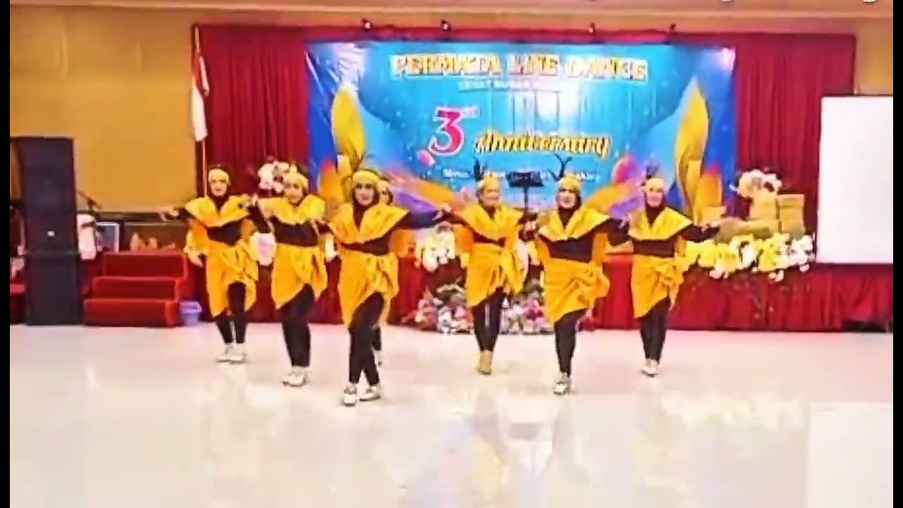 Paris Berantai - Line dance by (SLD)  Siutiek Line Dance - Choreography by Deddy & Leo L John
