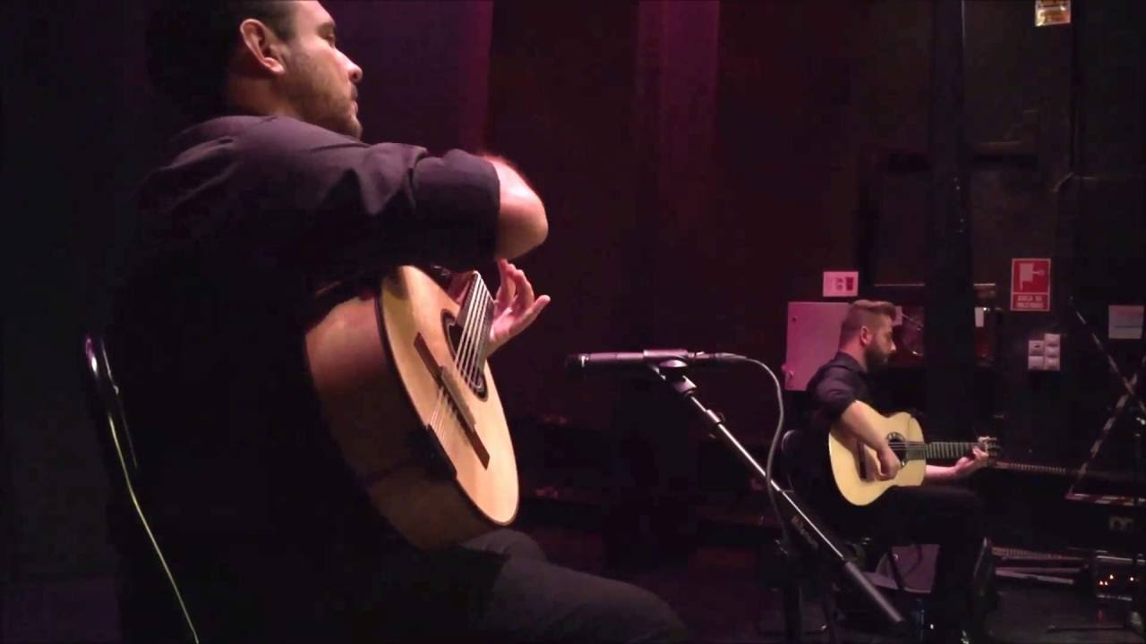 ALACENA DE LAS MONJAS - Julio Pardo y Alejandro Mendoza acompañando a Juan Santamaría