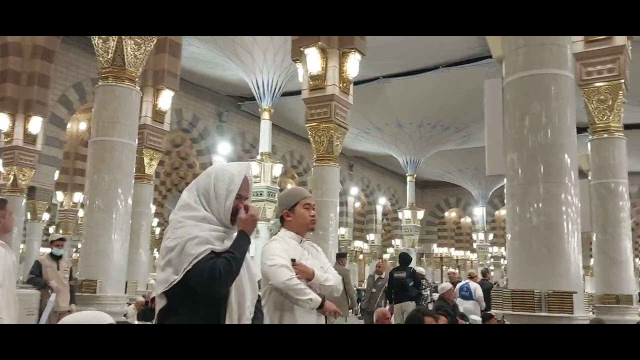 Azan e subah [fajar]  🤲🌸 madina azan zarur sunye #madina #allah  #makkah #subscribe 