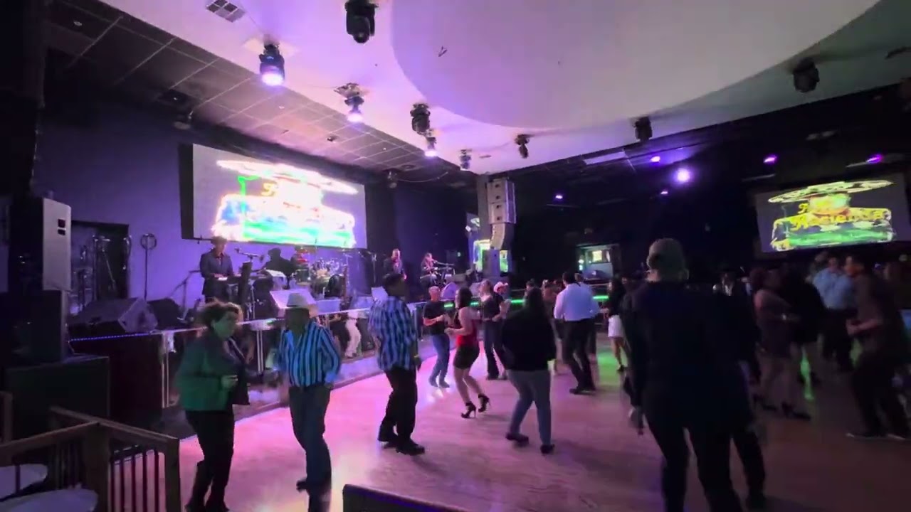 Grupo Anelo Musical- La Vecinita | Vamos A Bailar (En Vivo) En Mi Hacienda De Pico Rivera
