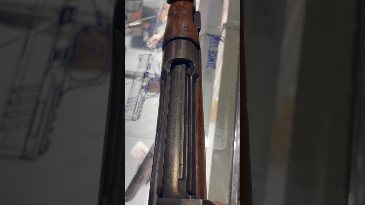🇨🇦 Ross Rifle Working the Straight Pull Bolt Action