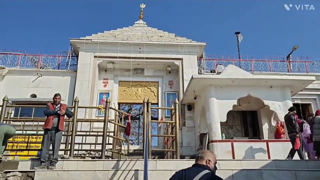 My First Vlog-Naina Devi Mandir Yatra #trending #myfirstvlog #jaimatadi #himachal #nainadevitemple 