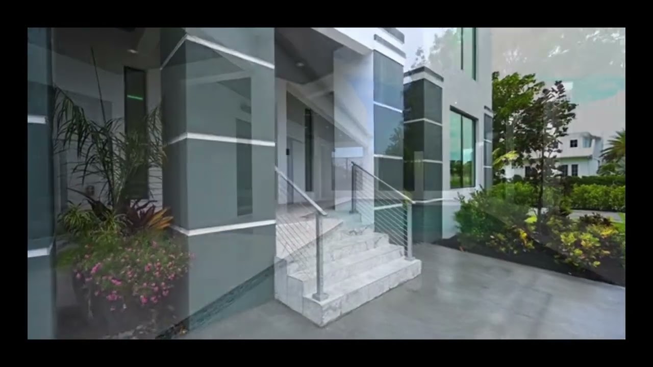 Gorgeous Naples Park Shore Home with Beautiful Roof Top Views