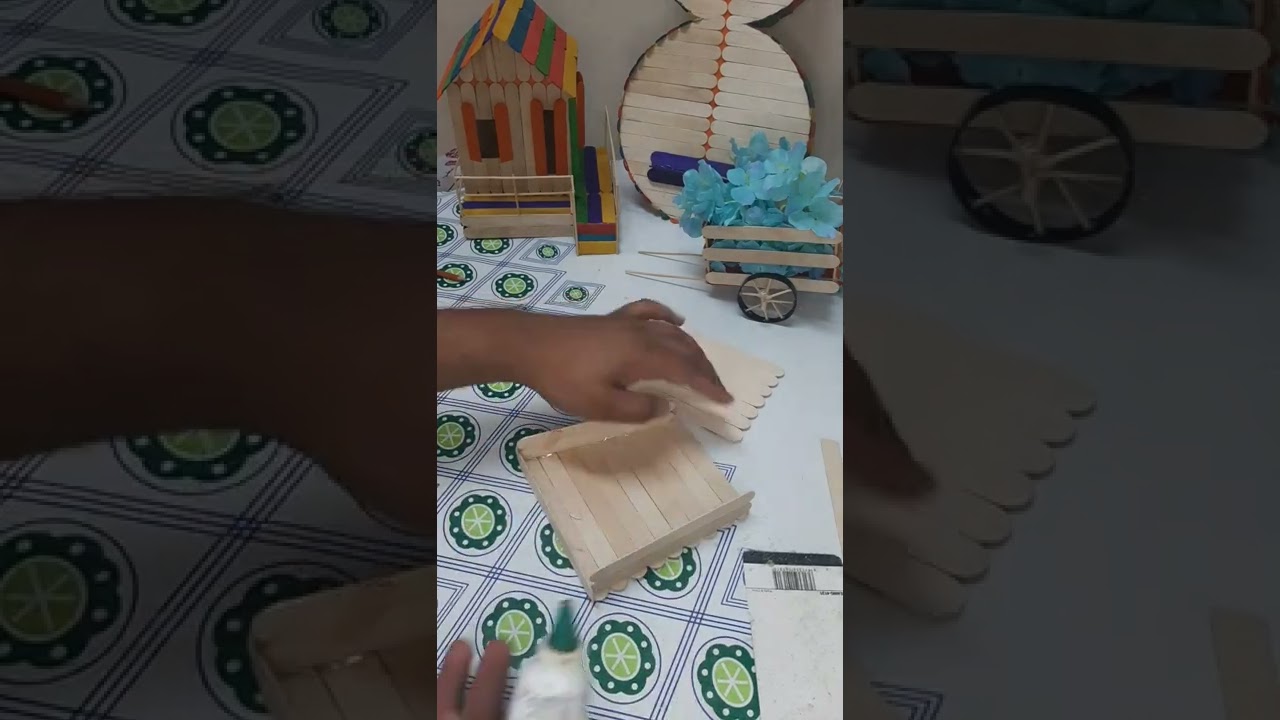 الات موسيقيه من اعواد الايس كريم