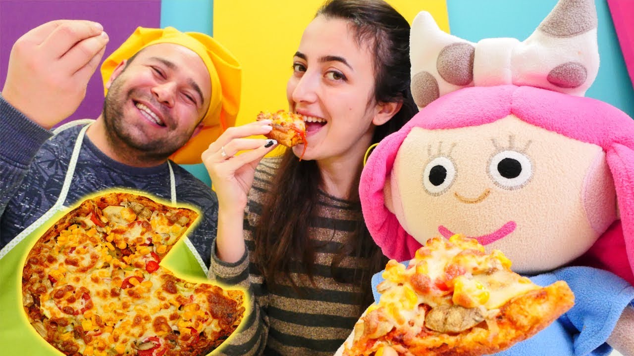 Kafe oyunu. Kadir Usta Smarta için pizza yapıyor! Yemek yapma oyunları
