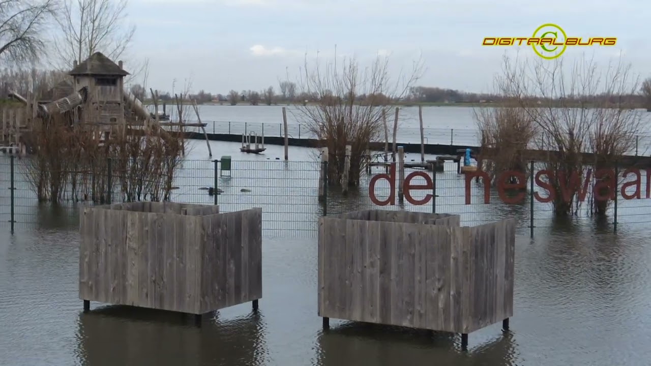 Water in de rivieren zakt langzaam, nieuwe golf in aantocht