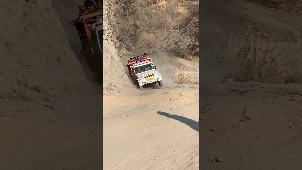 New Mahendra pickup truck at off-road 🔥