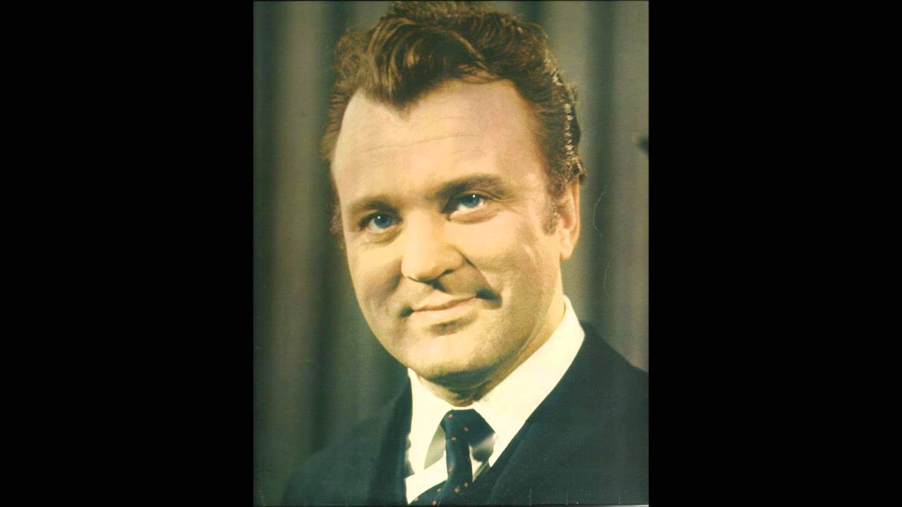 A young Nicolai Gedda 1