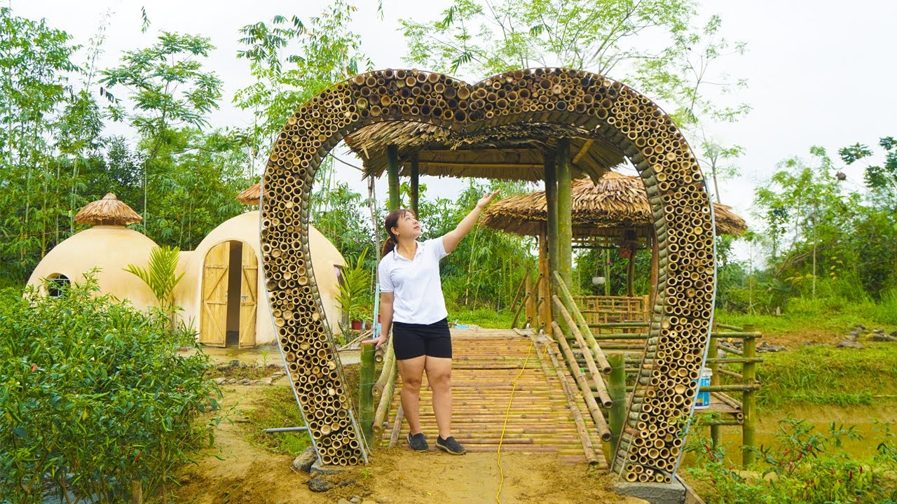 Build a Gate With Iron And Bamboo, 100 Days To Build a Mini Resort - BUILD LOG CABIN | Lý Thị Hường
