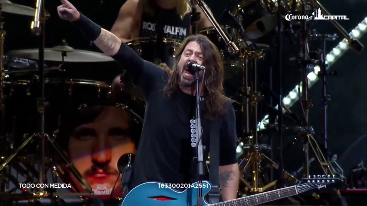 Foo Fighters - 'Let There Be Rock' (AC/DC) - Corona Capital 2017