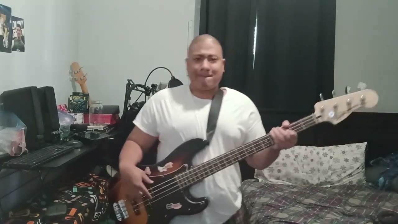 Huntrix  - Golden (bass cover)